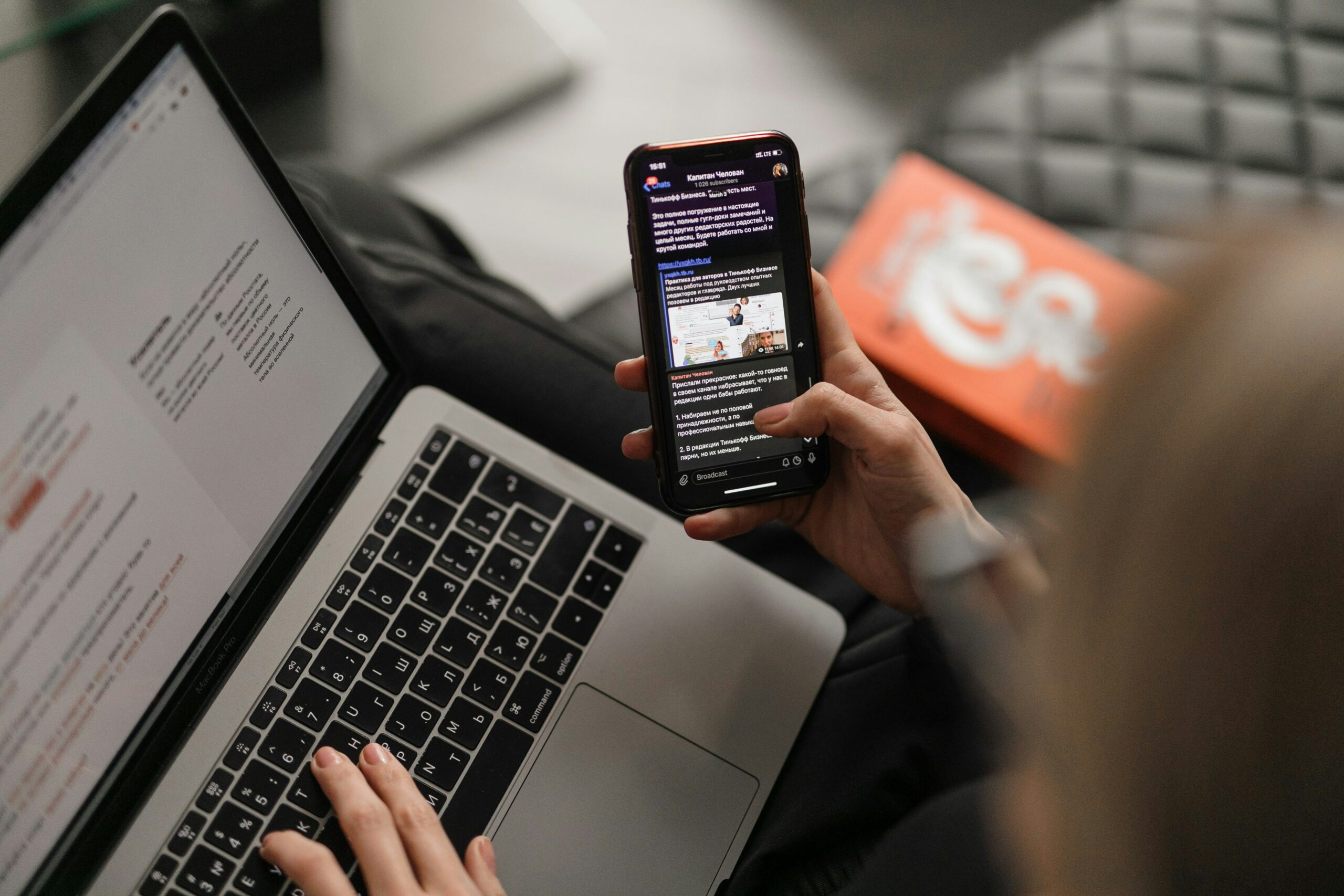 Controlling the Position on a Scroll View in SwiftUI - bozorg.dev